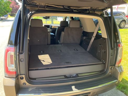 Used 2015 GMC Yukon Denali AWD/4WD image 12