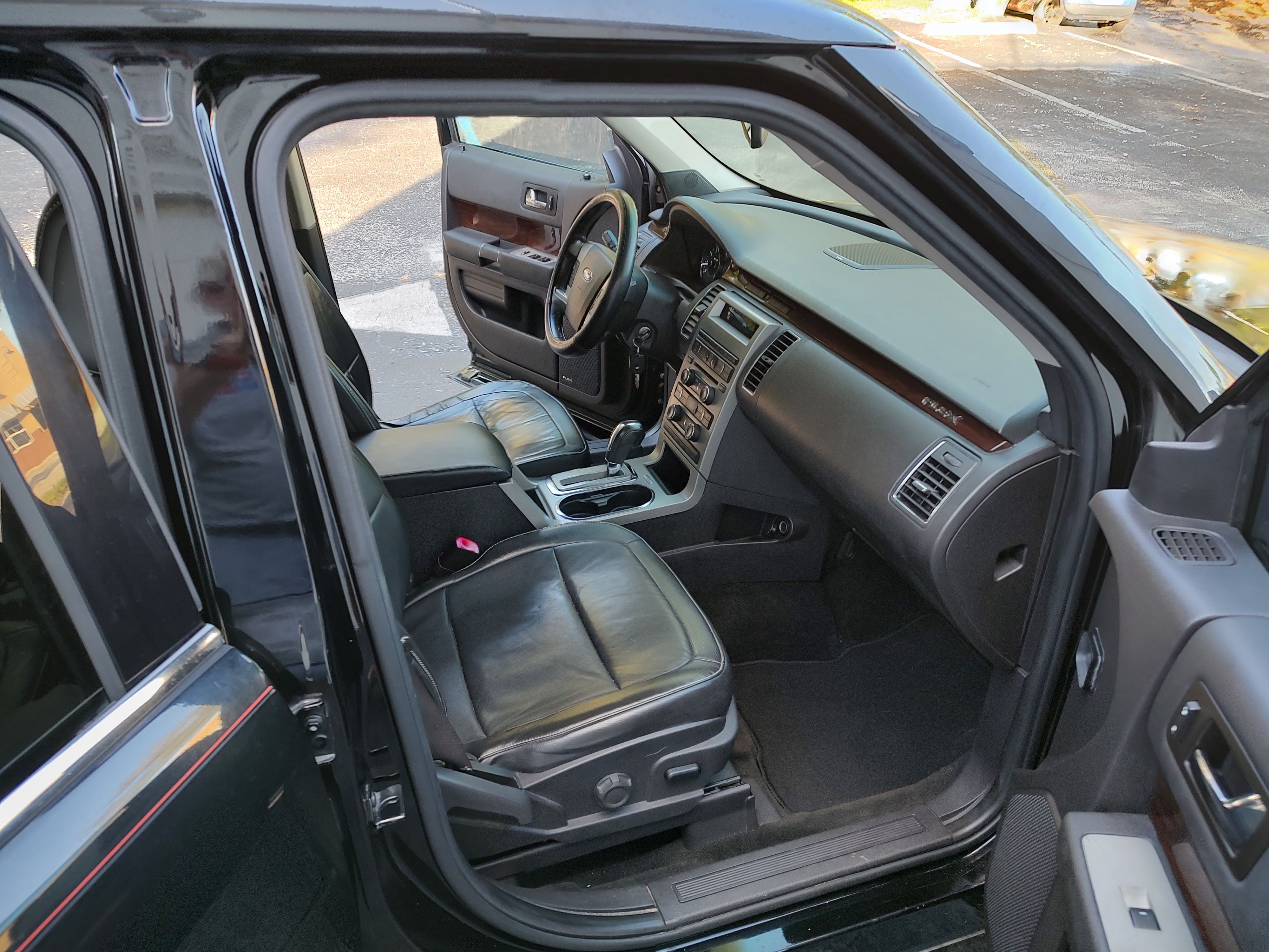 Used 2012 Ford Flex SEL w/ Equipment Group Order Code FWD image 5