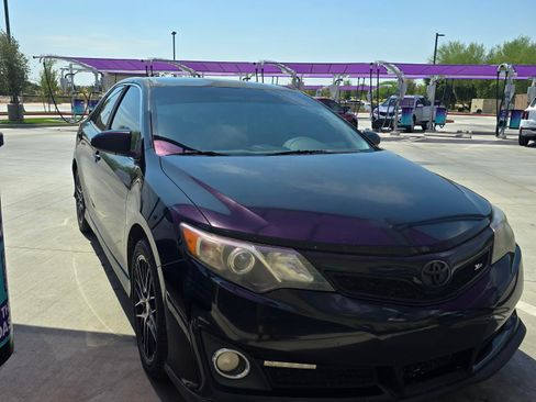 Used 2013 Toyota Camry SE image 5
