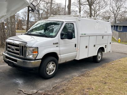 Used 2012 Ford E-350 and Econoline 350 Super Duty w/ PWR Locks & Windows Group