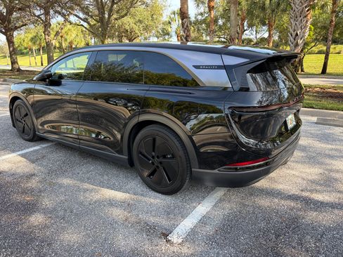 Used 2026 Lucid Gravity Grand Touring image 21