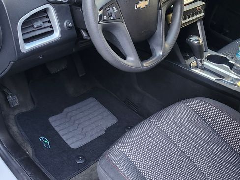 Used 2017 Chevrolet Equinox LS image 14