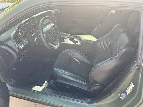 Used 2023 Dodge Challenger SRT Hellcat RWD image 10