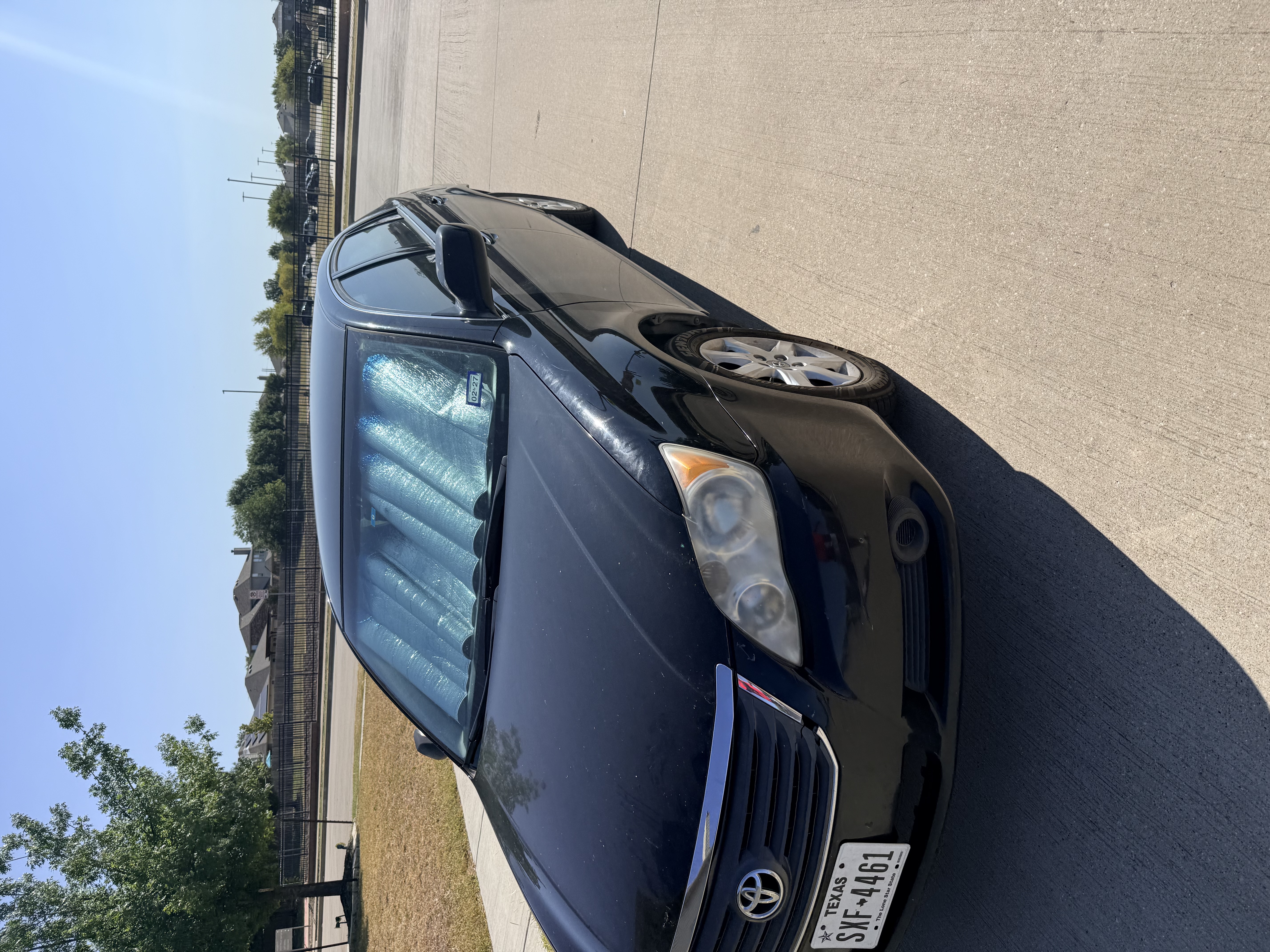 Used 2009 Toyota Avalon XL FWD image 2