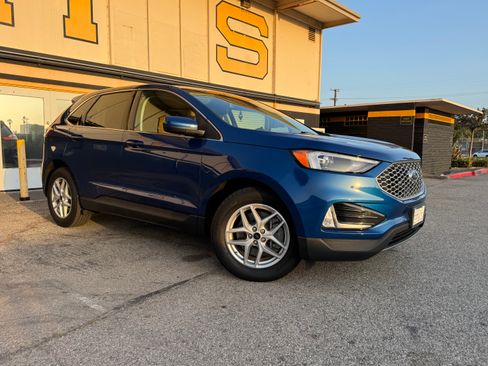 Used 2024 Ford Edge SEL w/ Convenience Package AWD/4WD image 8