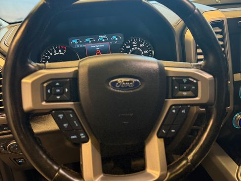 Used 2020 Ford F150 Platinum w/ Equipment Group 701A Luxury image 18