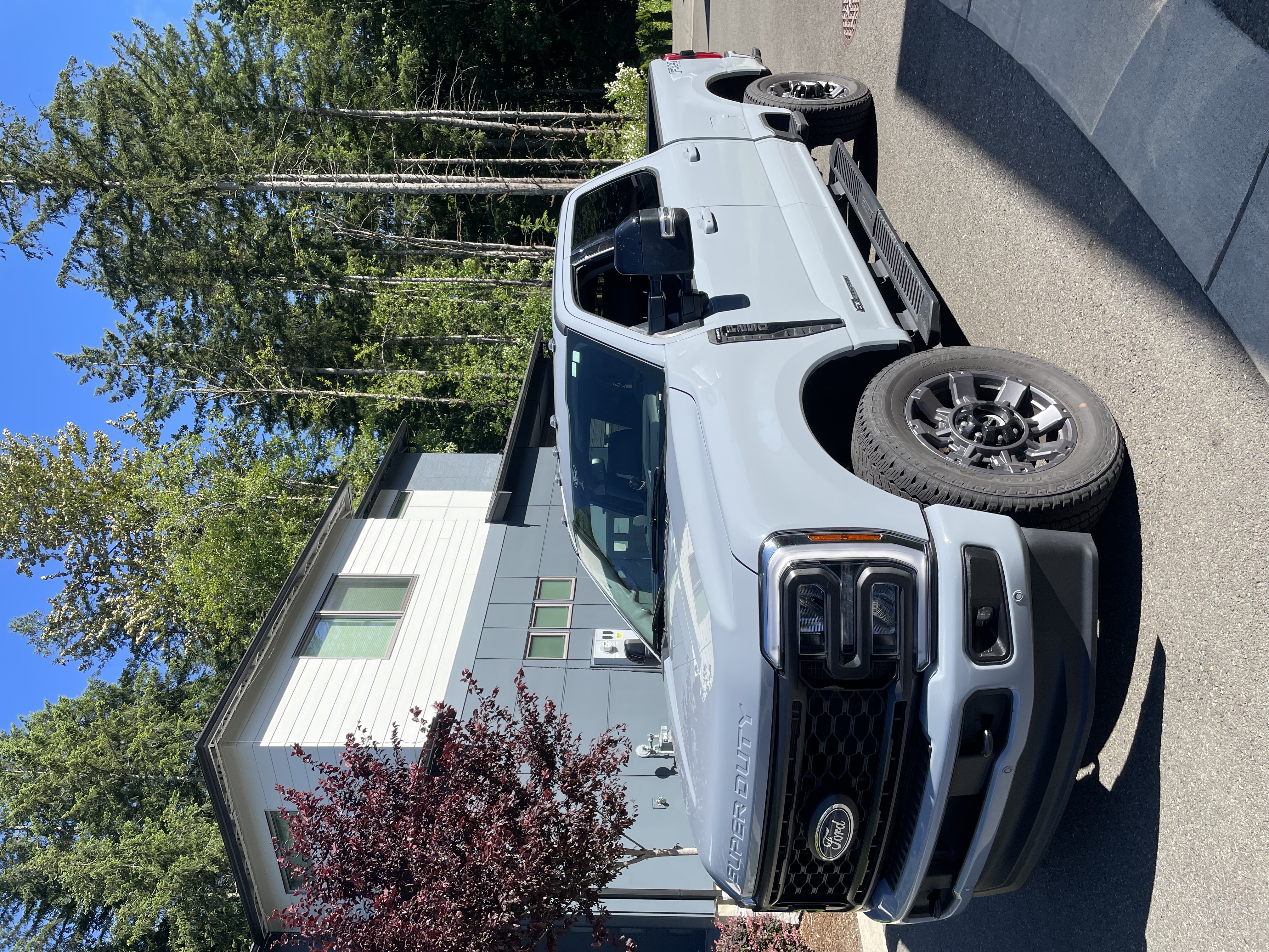 Used 2024 Ford F250 Lariat w/ Lariat Ultimate Package AWD/4WD image 1