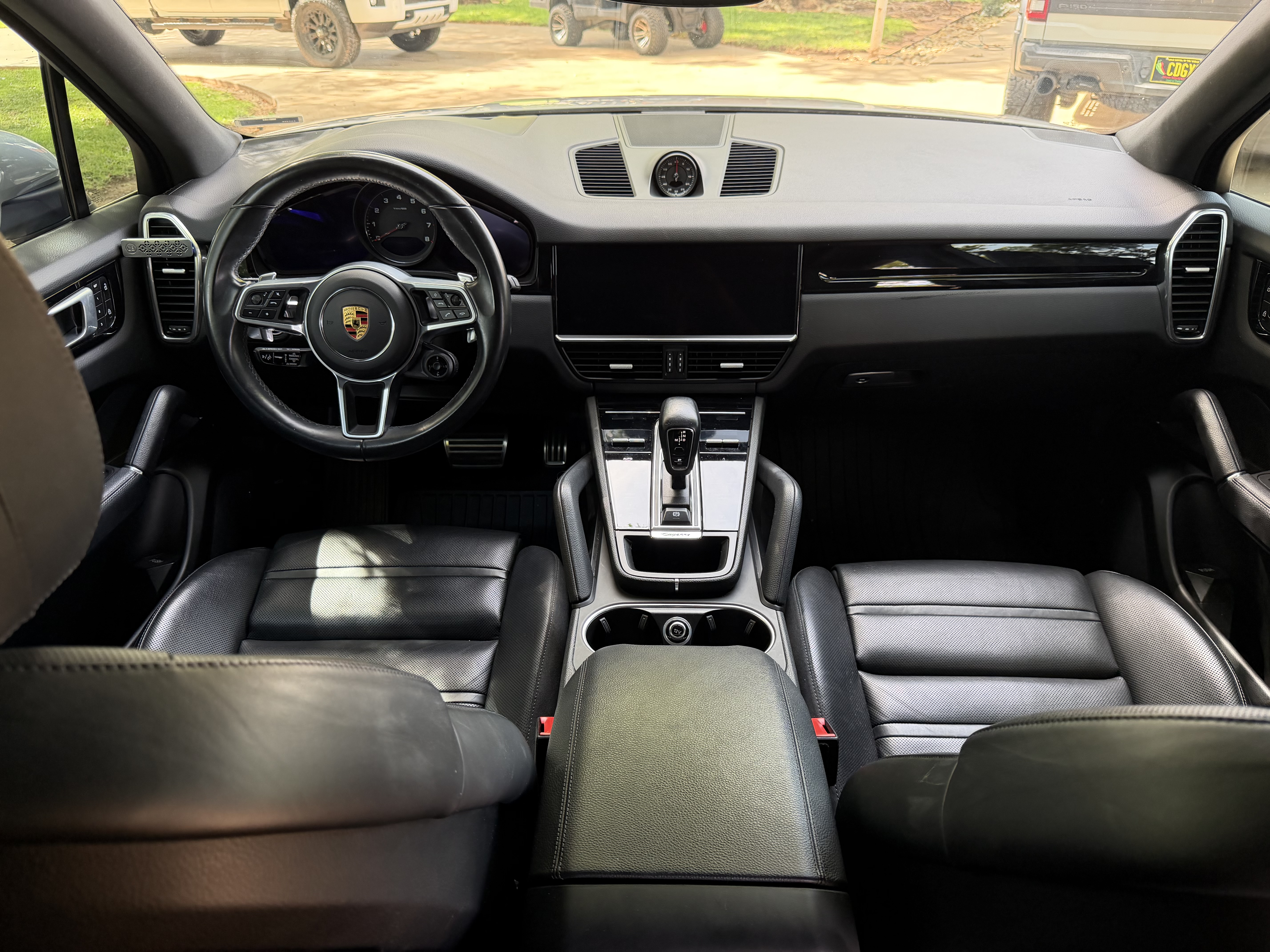 Used 2022 Porsche Cayenne S Platinum AWD/4WD image 14
