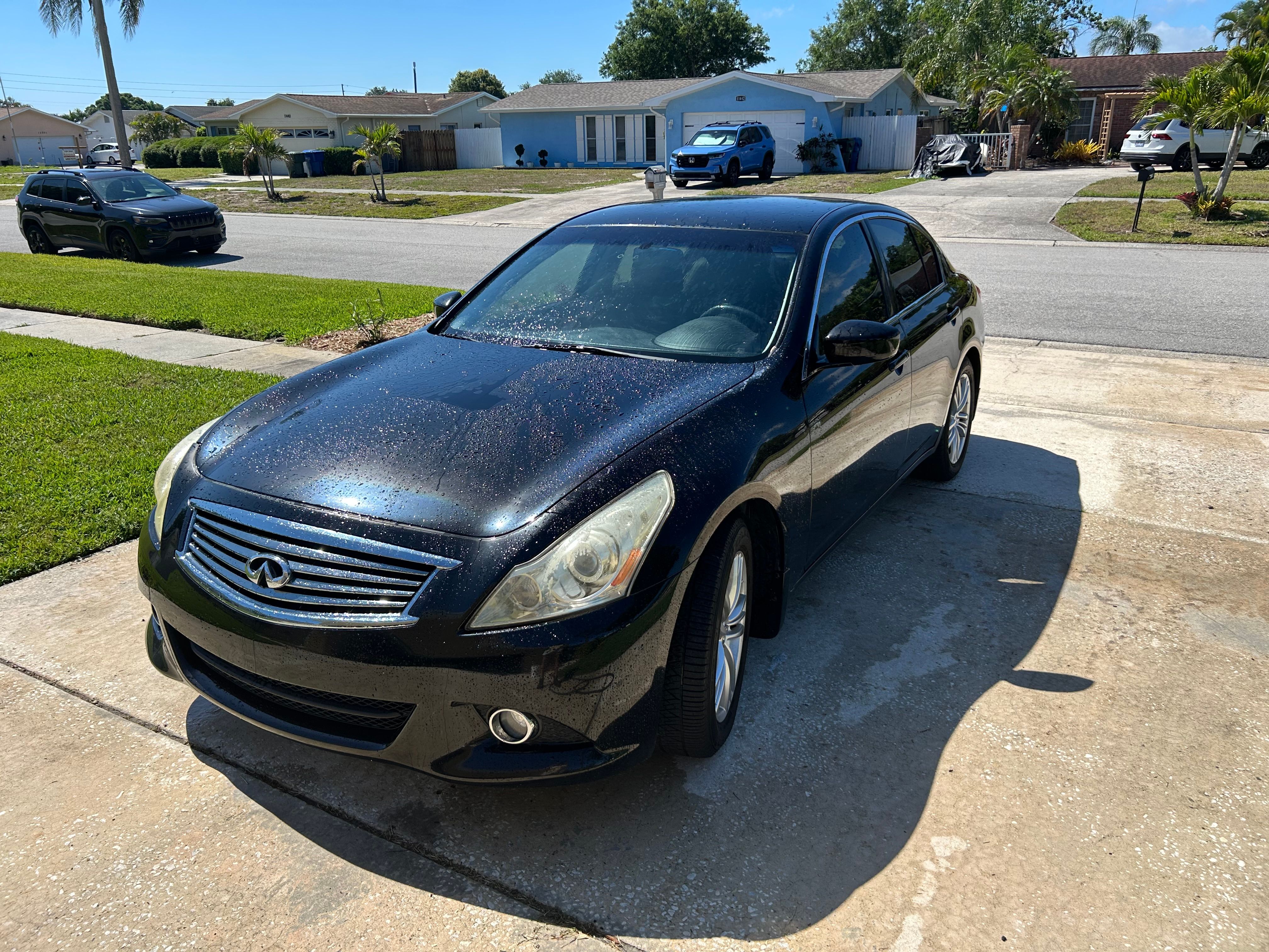 Used 2013 INFINITI G37 Journey RWD image 4