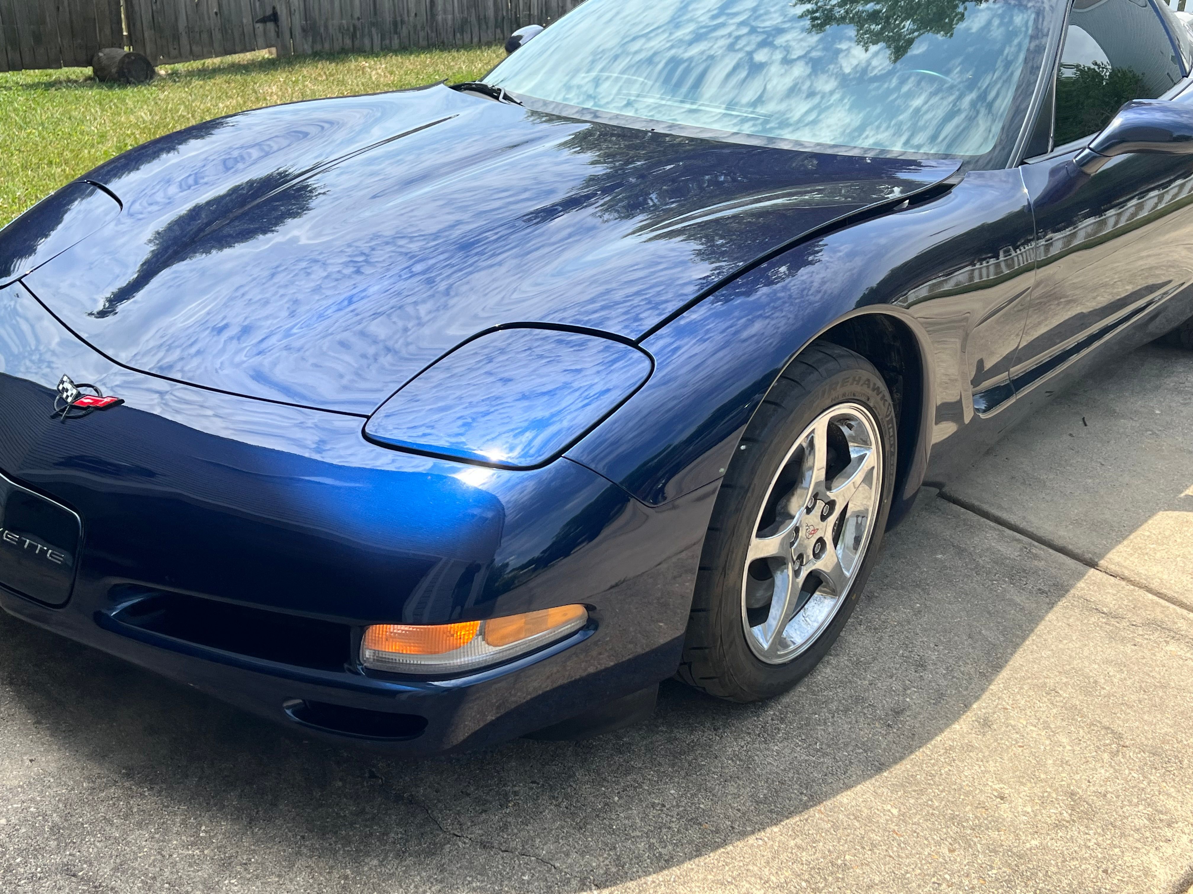 Used 2000 Chevrolet Corvette Coupe RWD image 4