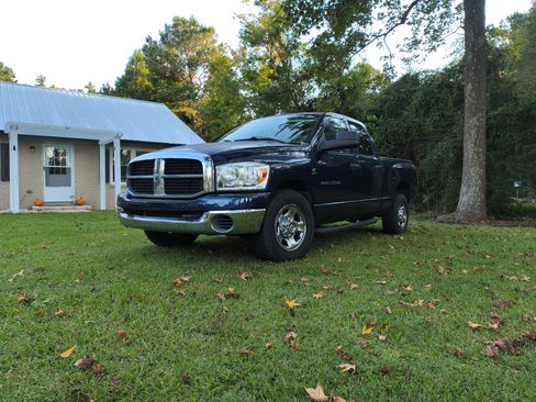 Used 2006 Dodge Ram 2500 Truck SLT w/ Trailer Tow Group image 1