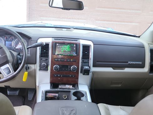 Used 2010 Dodge Ram 3500 Truck Laramie w/ Chrome Accents Group image 9