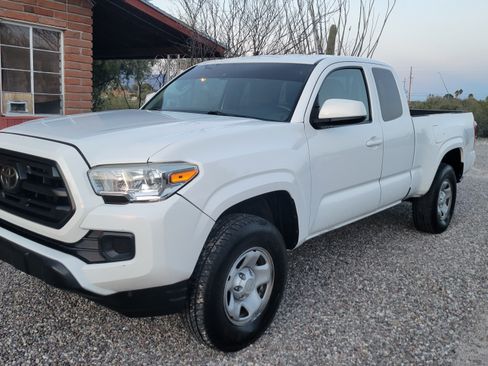 Used 2019 Toyota Tacoma SR w/ SR Convenience Package image 1