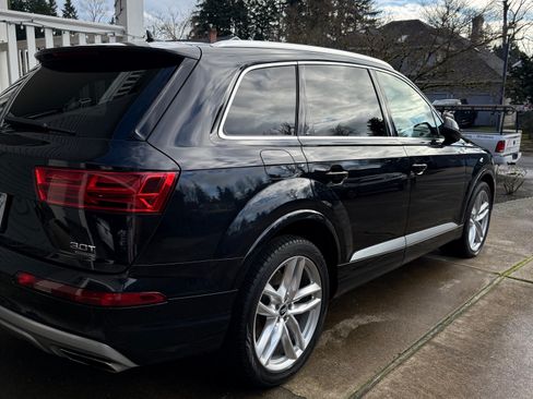 Used 2018 Audi Q7 3.0T Prestige w/ Prestige Package image 2