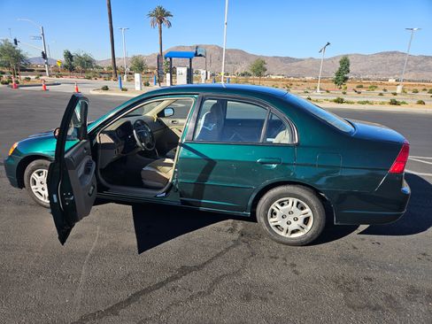 Used 2002 Honda Civic LX image 2