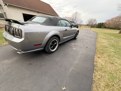 Used 2007 Ford Mustang GT Premium image 19