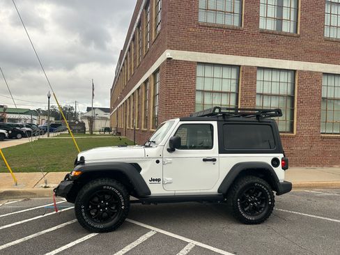 Used 2021 Jeep Wrangler Sport image 2