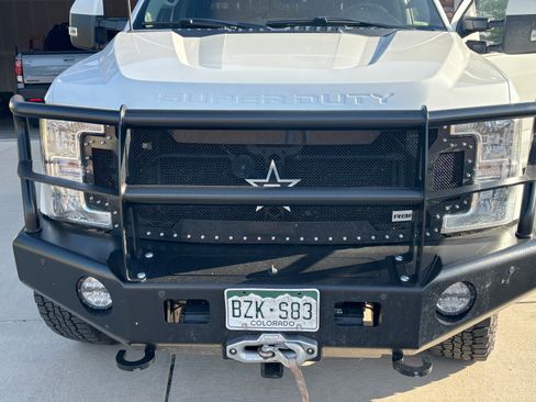 Used 2019 Ford F250 Lariat w/ Lariat Value Package AWD/4WD image 9