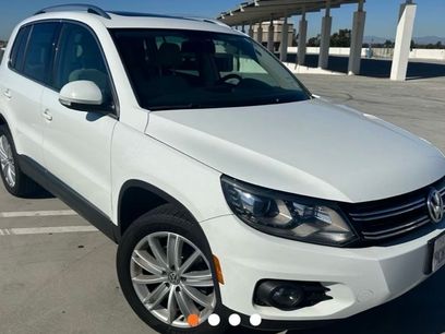 Used 2016 Volkswagen Tiguan SE