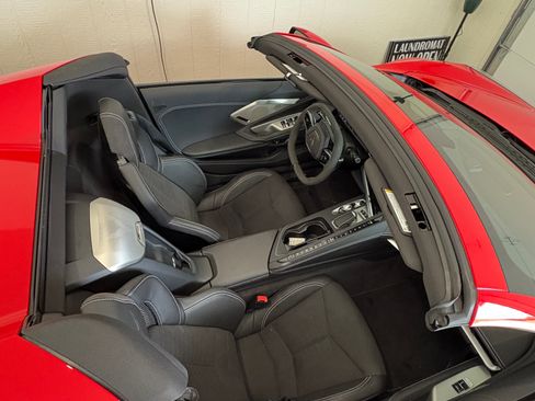 Used 2025 Chevrolet Corvette Z06 image 6