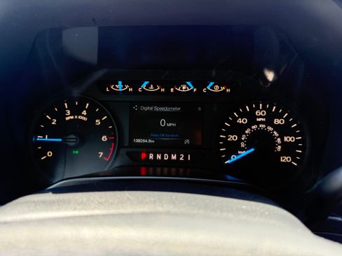 Used 2017 Ford F150 XL w/ Equipment Group 101A Mid image 8