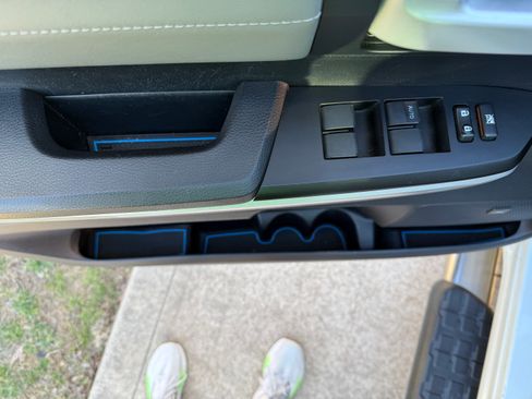 Used 2014 Toyota Tundra Limited image 13