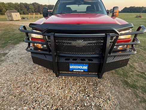 Used 2006 Chevrolet Silverado 2500 LT w/ Heavy-Duty Power Package AWD/4WD image 4