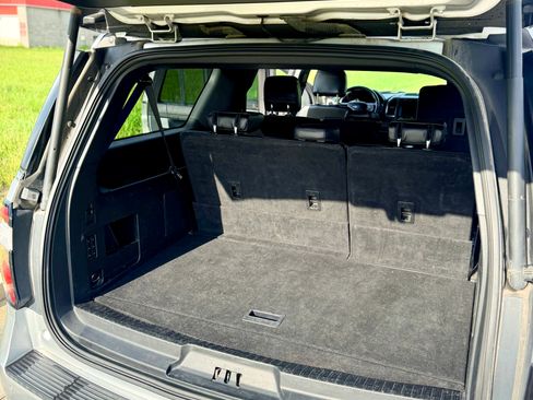 Used 2019 Ford Expedition Max Limited RWD image 16