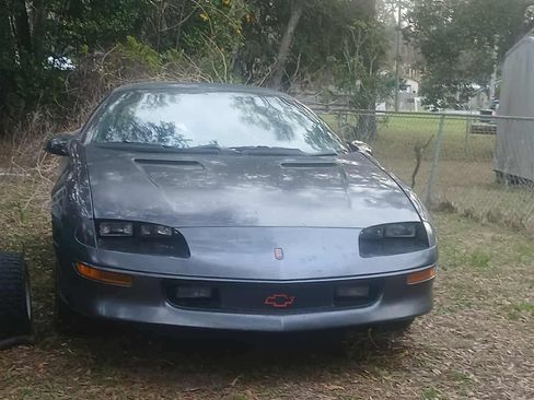 Used 1993 Chevrolet Camaro Coupe 2D image 1