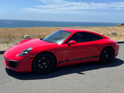 Used 2017 Porsche 911 Carrera image 10