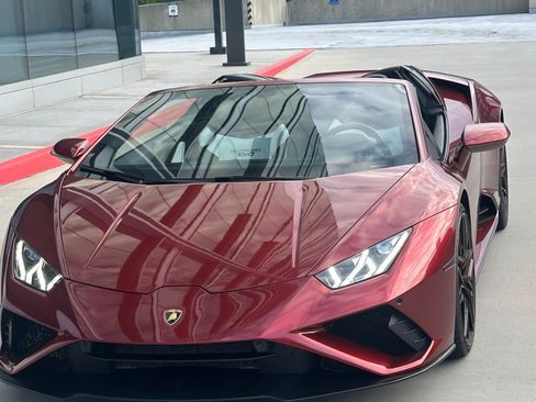 Used 2022 Lamborghini Huracan EVO image 27