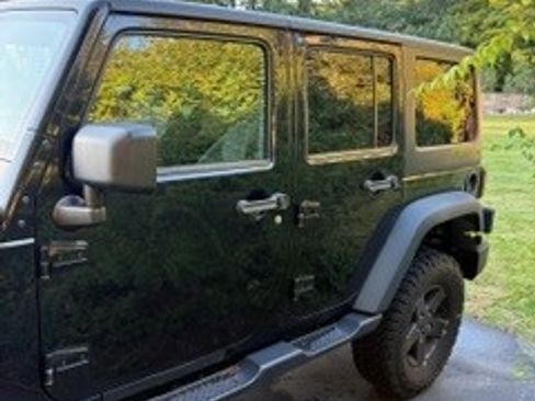 Used 2013 Jeep Wrangler Unlimited Sport image 5