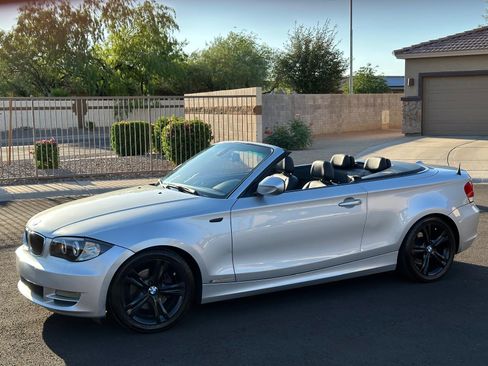Used 2011 BMW 128i 128i Convertible 2D image 1