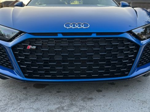 Used 2021 Audi R8 V10 w/ Premium Package image 13