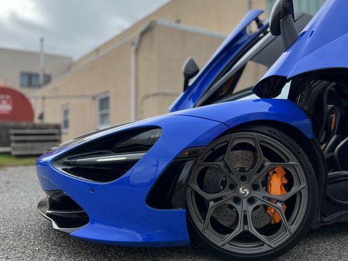Used 2018 McLaren 720S image 5