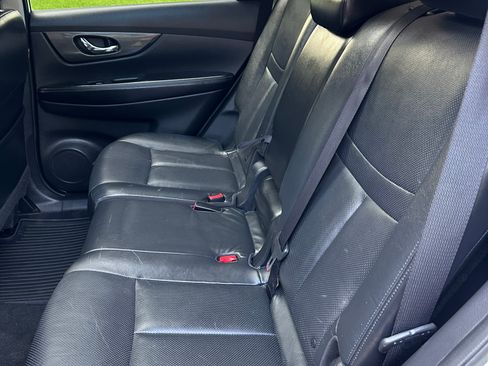 Used 2014 Nissan Rogue SL w/ SL Premium Package FWD image 14