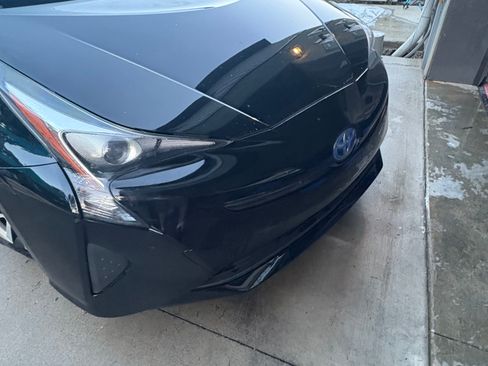 Used 2016 Toyota Prius Four Touring image 5