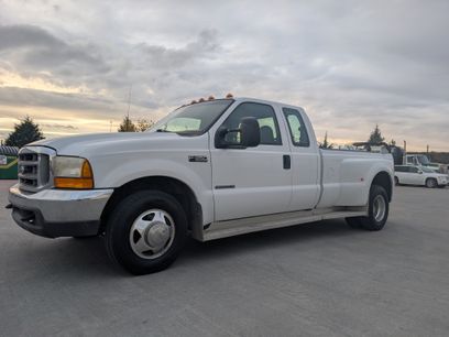 Used 1999 Ford F350 2WD SuperCab DRW Super Duty