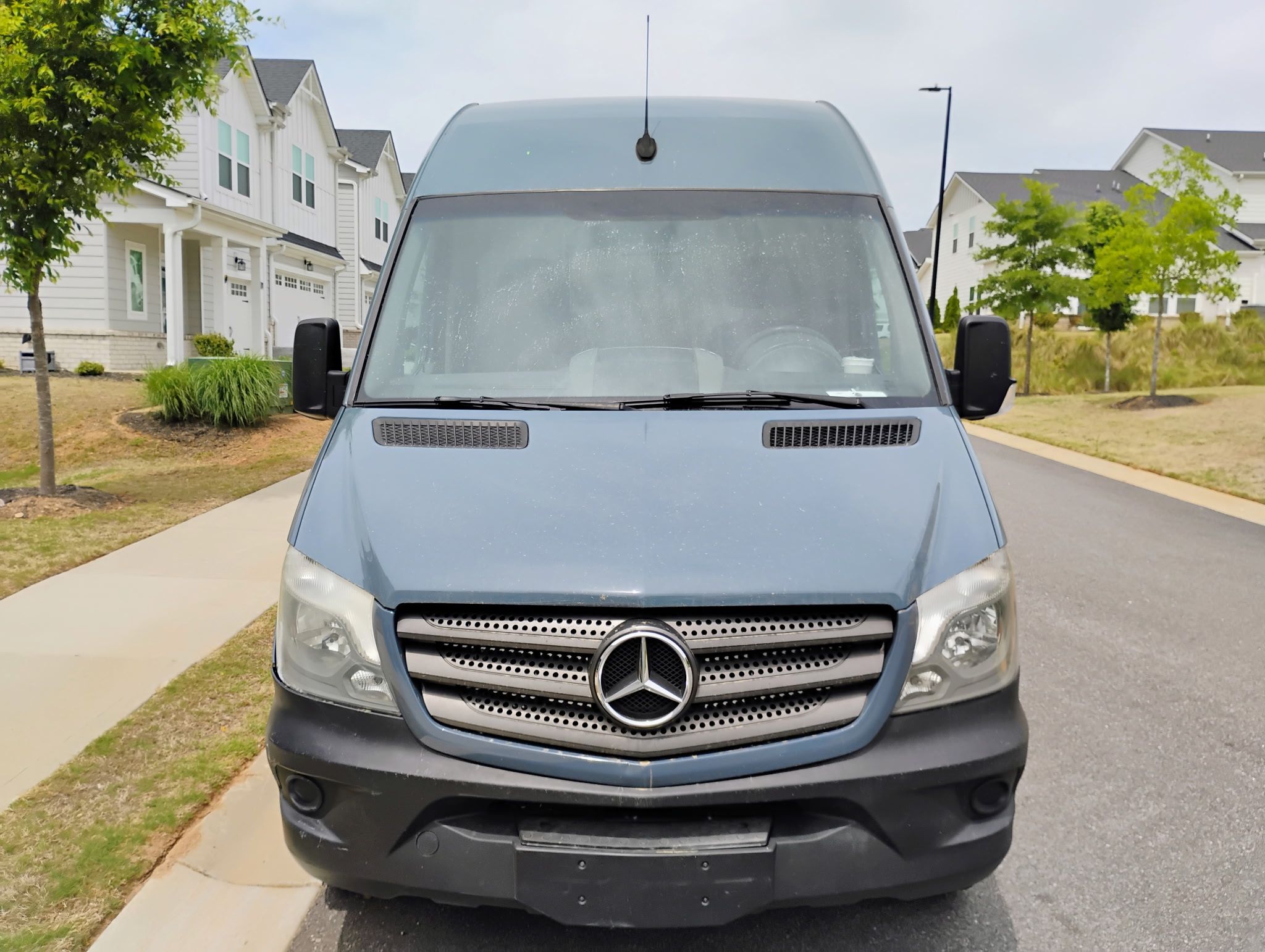 Used 2018 Mercedes-Benz Sprinter 2500 image 1