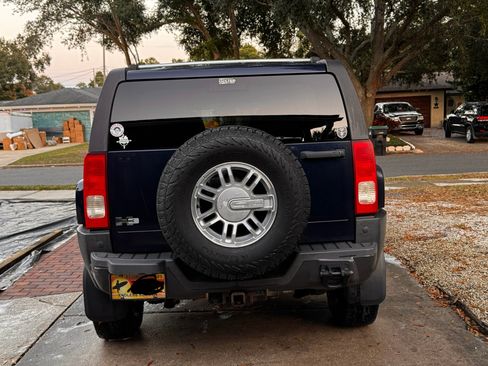 Used 2007 HUMMER H3 image 9