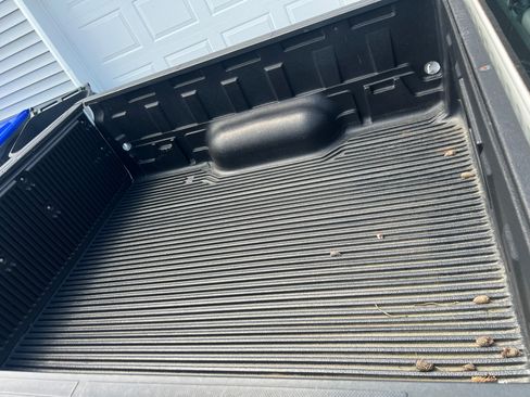 Used 2018 Toyota Tundra SR AWD/4WD image 13