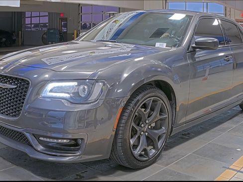 Used 2022 Chrysler 300 S image 1
