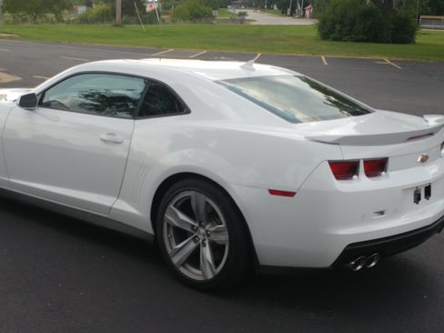 Used 2013 Chevrolet Camaro ZL1 RWD image 6