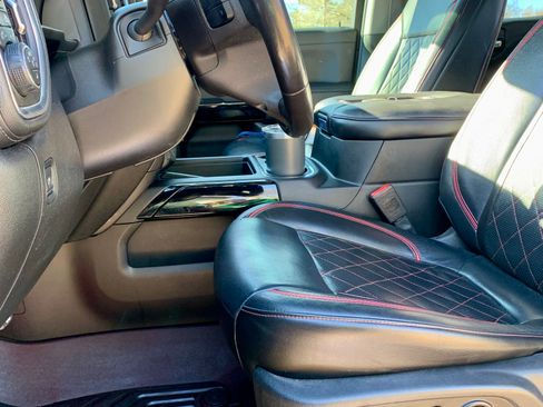 Used 2020 Chevrolet Silverado 1500 LTZ w/ LTZ Premium Package AWD/4WD image 13