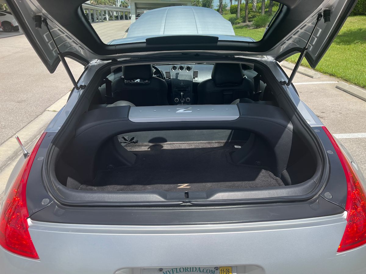 Used 2006 Nissan 350Z Touring w/ (N93) Cargo Convenience Pkg RWD image 12