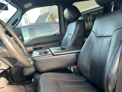 Used 2016 Ford F350 Lariat w/ Lariat Interior Package image 9