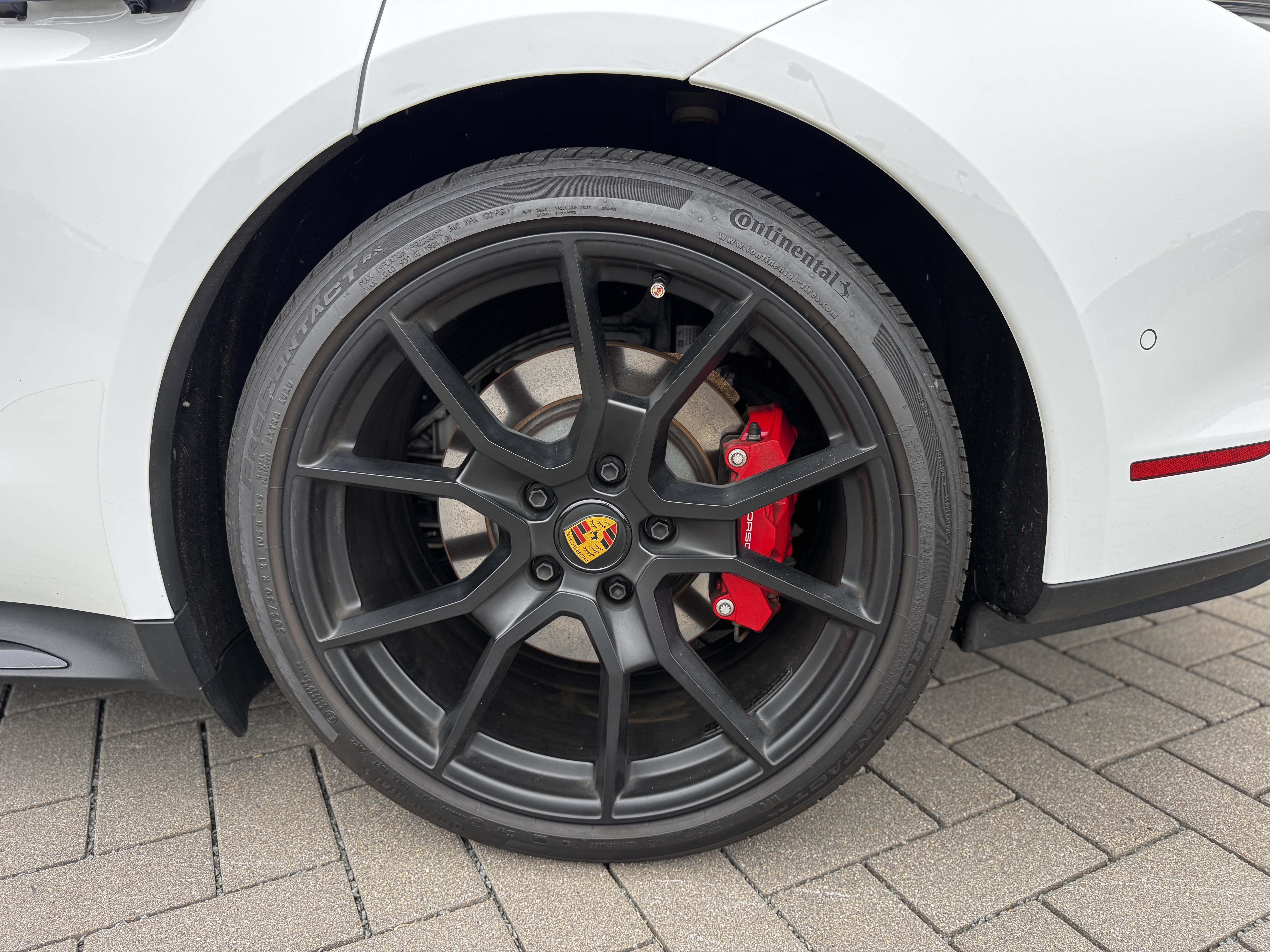 Used 2023 Porsche Taycan GTS AWD/4WD image 25
