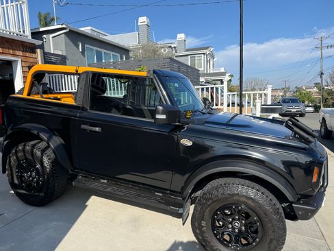 Used 2022 Ford Bronco Wildtrak image 18