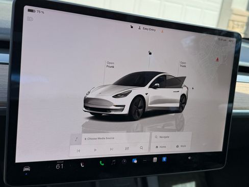 Used 2022 Tesla Model 3 Long Range image 10