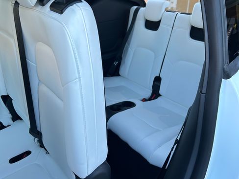 Used 2023 Tesla Model Y Long Range image 12